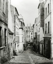Rue du Bon-Puits, desde la Rue Traversine, París, 1858-78
